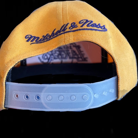 L.A Lakers Snapback - Picture 2 of 3